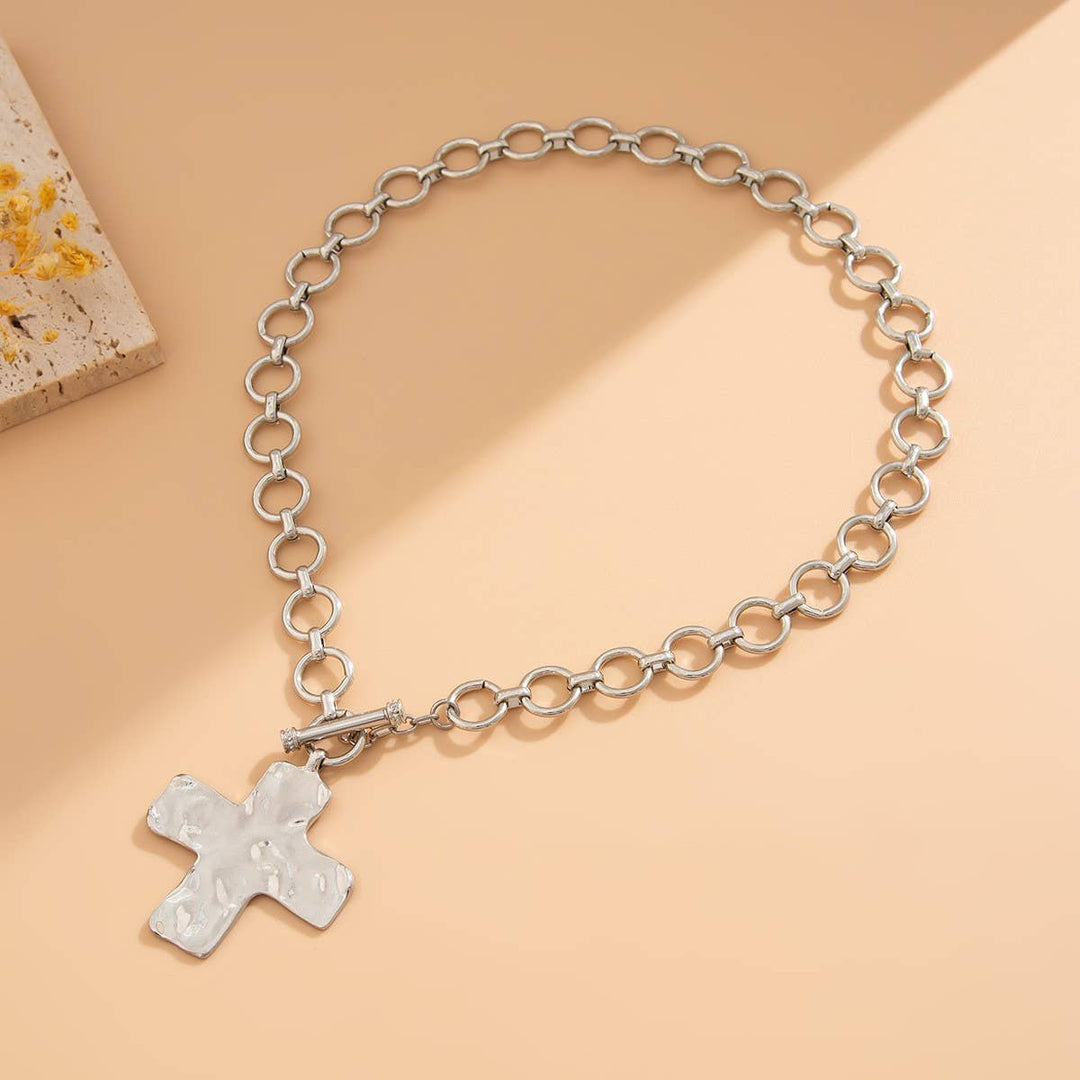 NOTABLE HAMMERED CROSS FRONT TOGGLE NECKLACE | 40NK9474