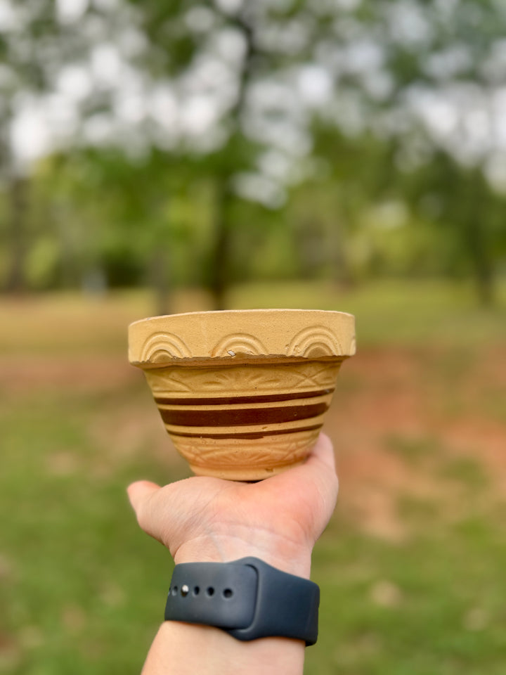 Vintage Robinson Ransbottom Roseville Yellow Ware Pottery Bowl