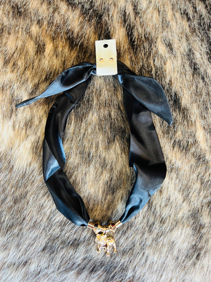 Gameday Bulldog Pendant Scarf Necklace
