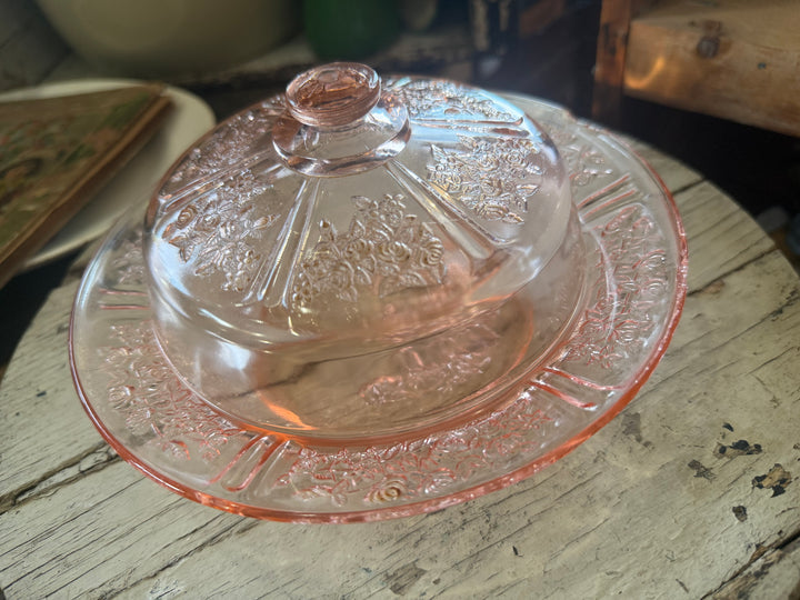 Vintage Sharon Federal Depression Glass
Cabbage Rose Covered Dish