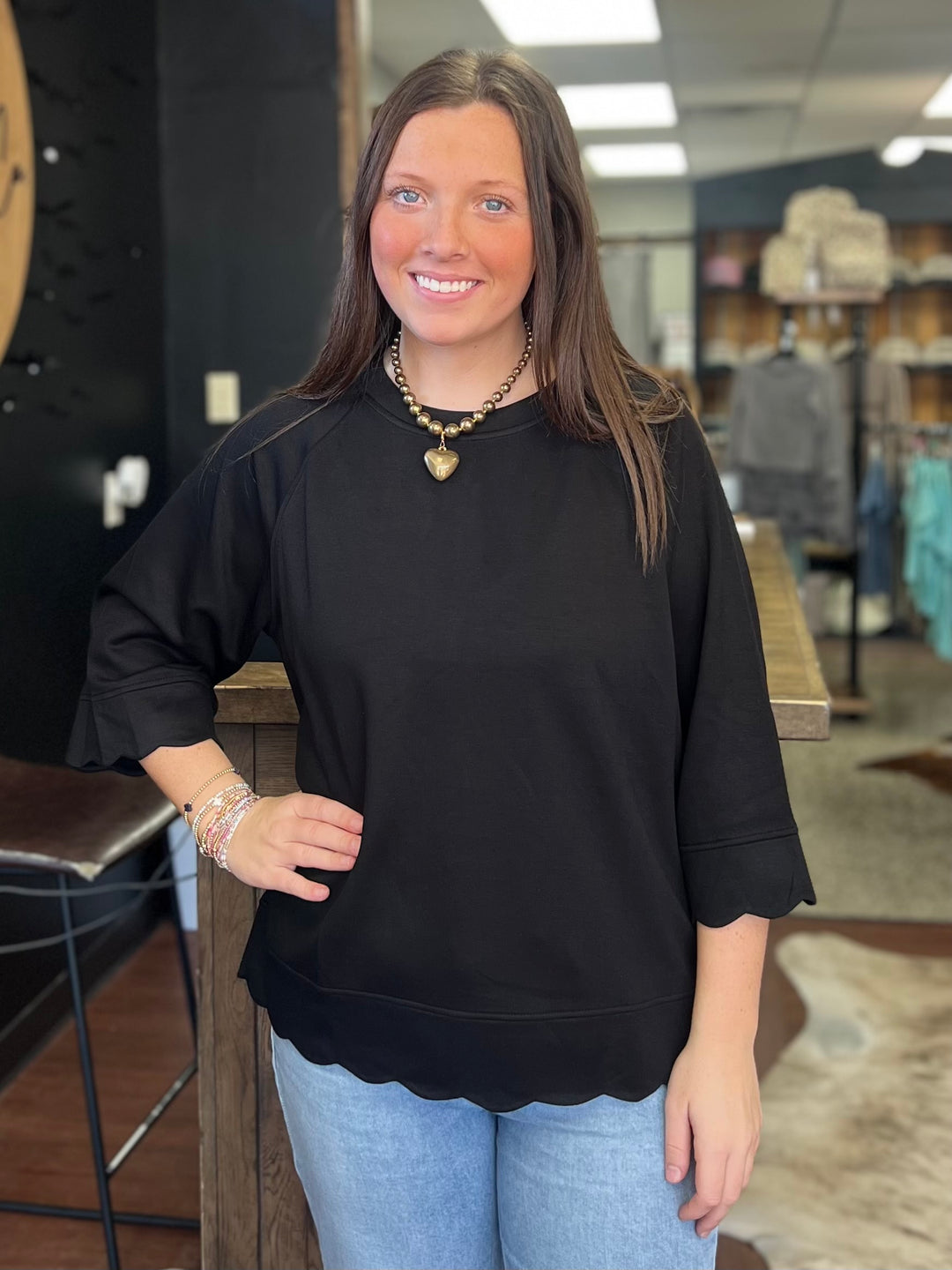 Raglan 3/4 Scuba Top with Scallop Hem