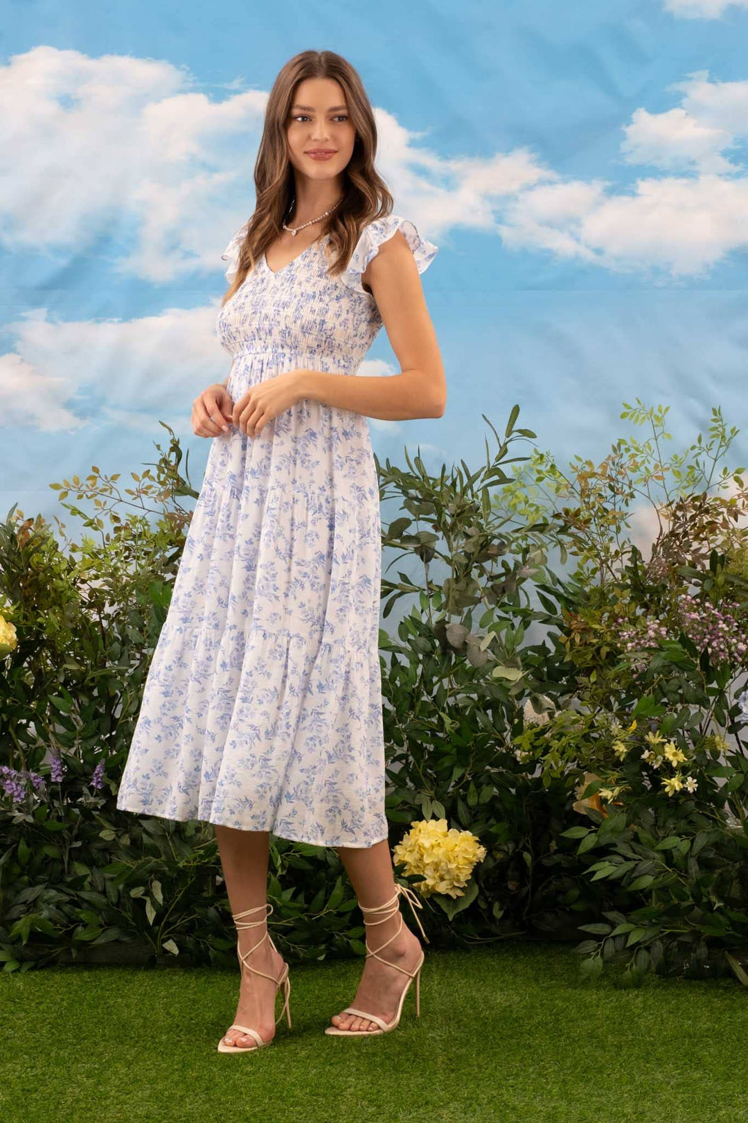 MARYANN FLORAL V NECK SMOCKED SHORT SLEEVE MIDI DRESS