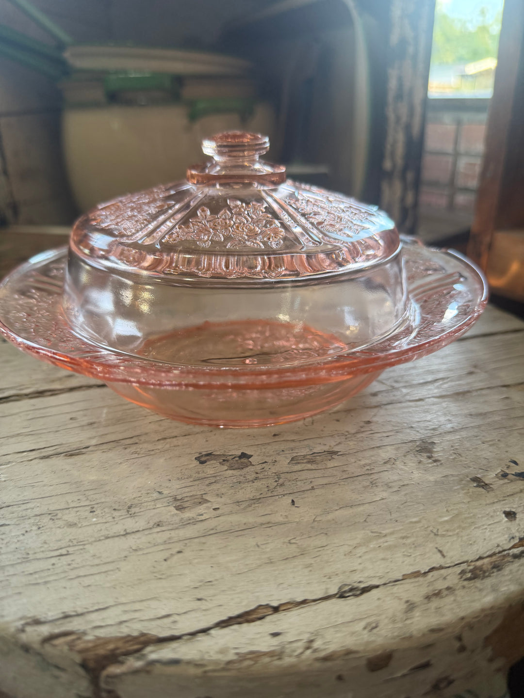 Vintage Sharon Federal Depression Glass
Cabbage Rose Covered Dish