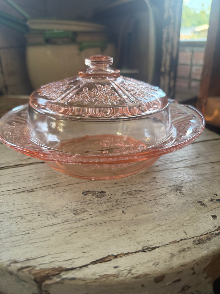 Vintage Sharon Federal Depression Glass
Cabbage Rose Covered Dish