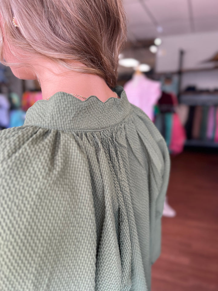 Textured Scallop Hem Top