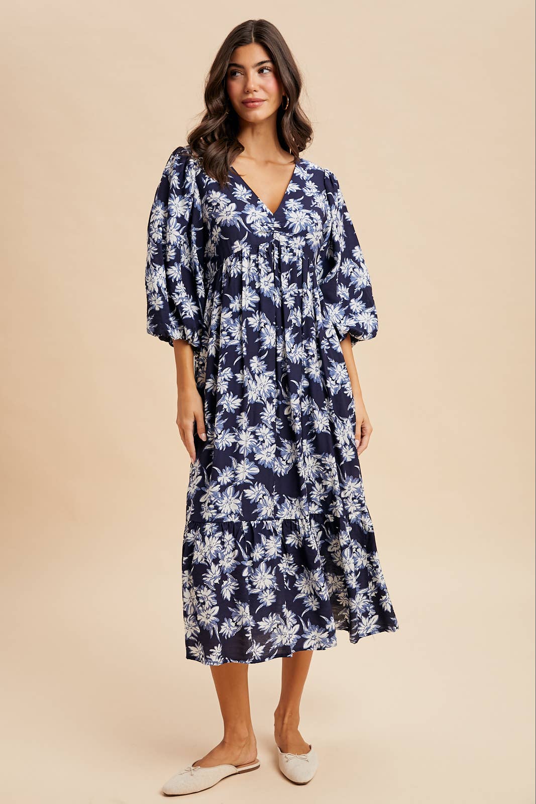 V NECK FLORAL DRESS