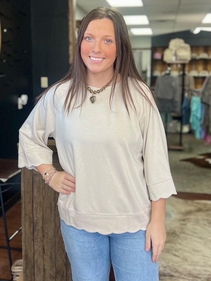 Raglan 3/4 Scuba Top with Scallop Hem