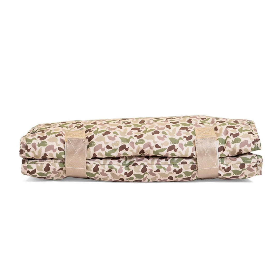TRVL NAP MAT - REST UP! DECOY CAMO