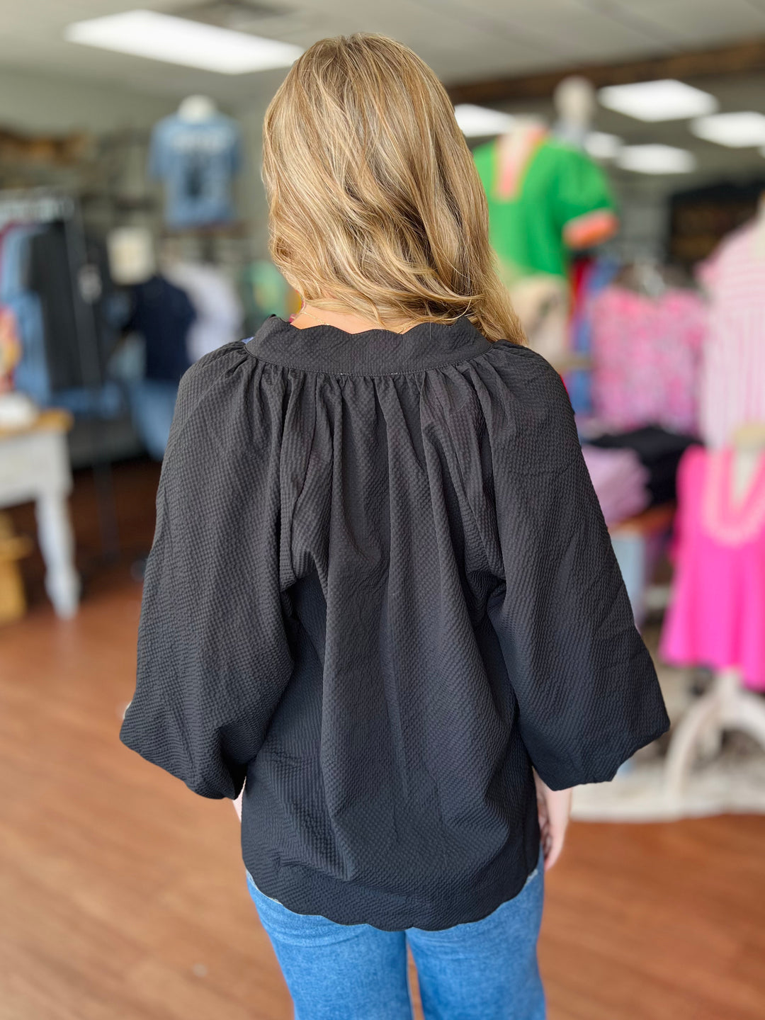 Textured Scallop Hem Top