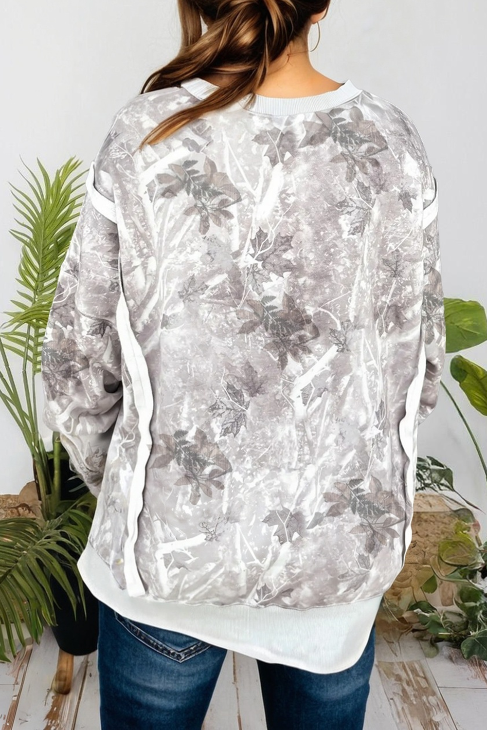 Camo Print Exposed Seam Patchwork Baggy Slit Sweatshirt