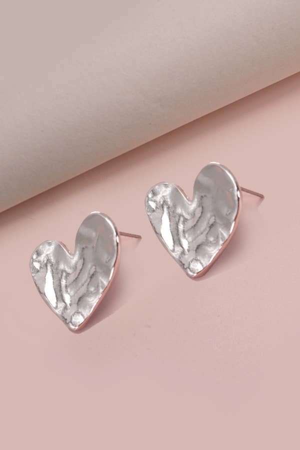 HAMMERED HEART STUD EARRINGS