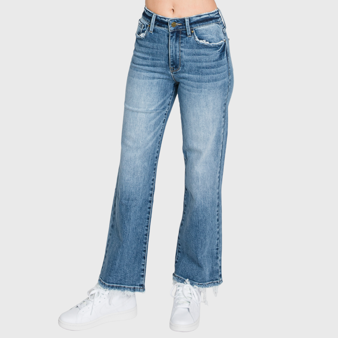 PETRA SUPER HIGH RISE STRETCH SLIM STRAIGHT JEANS