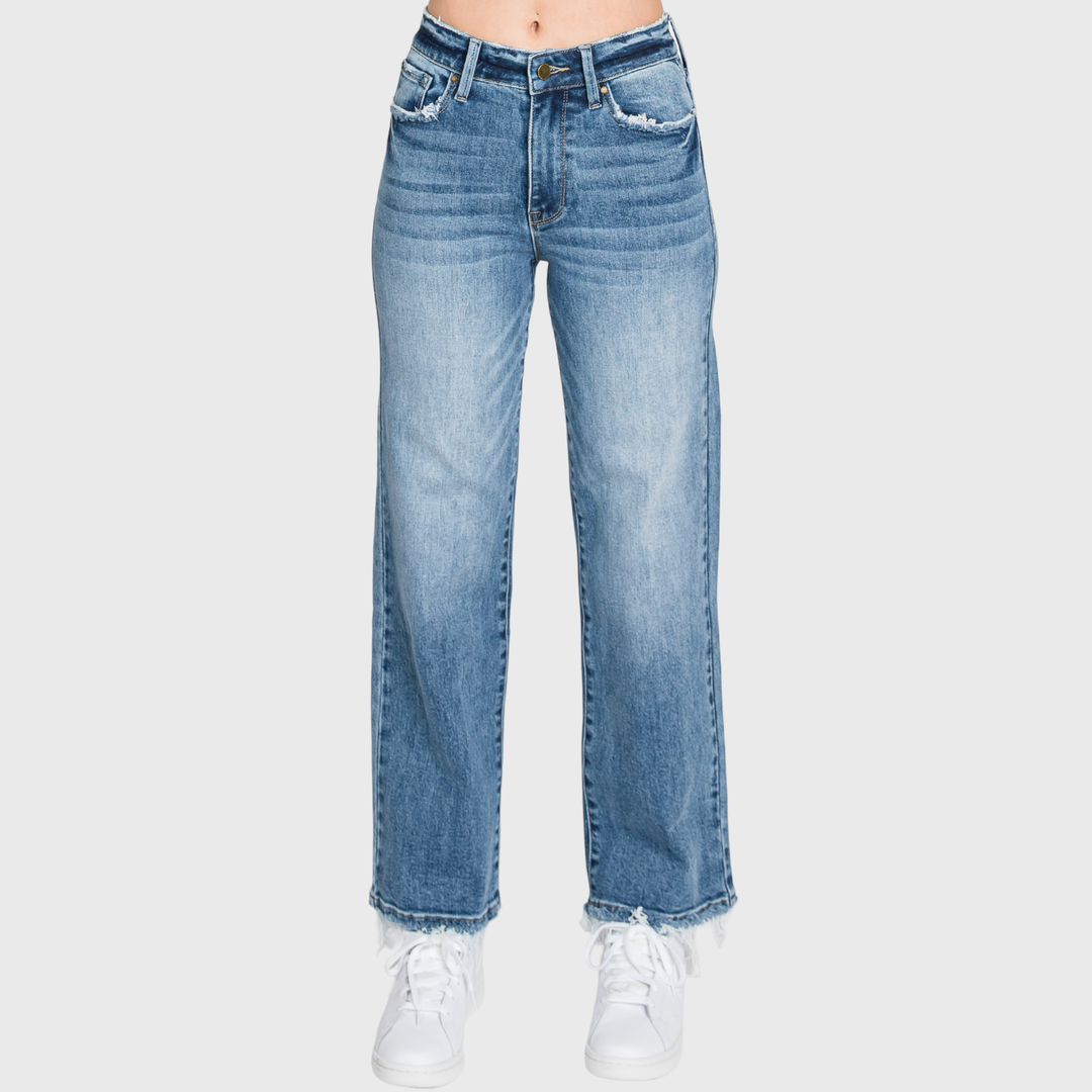 PETRA SUPER HIGH RISE STRETCH SLIM STRAIGHT JEANS