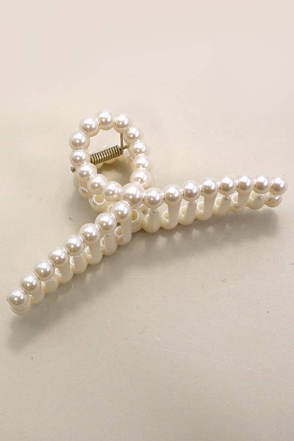 PEARL HAIR CLAW CLIPS