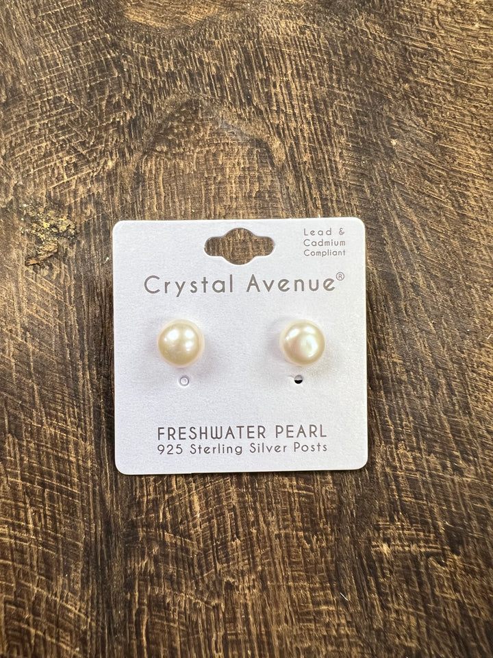 Pearl Studs