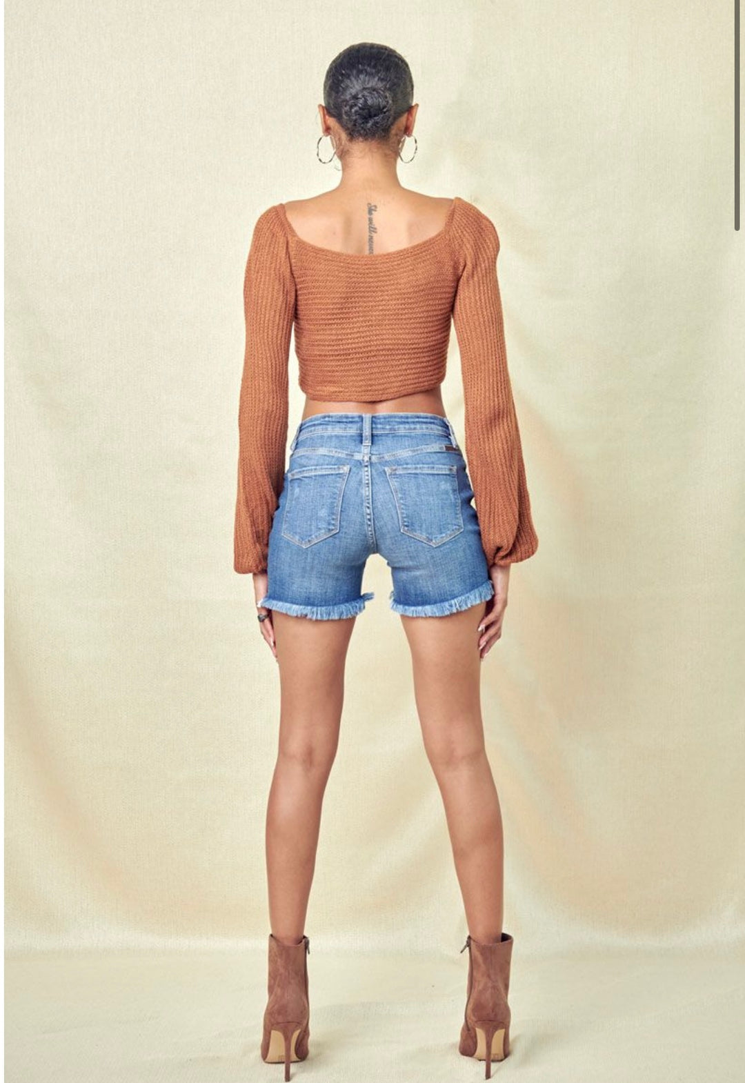 Hannah High Rise Fray Hem Shorts